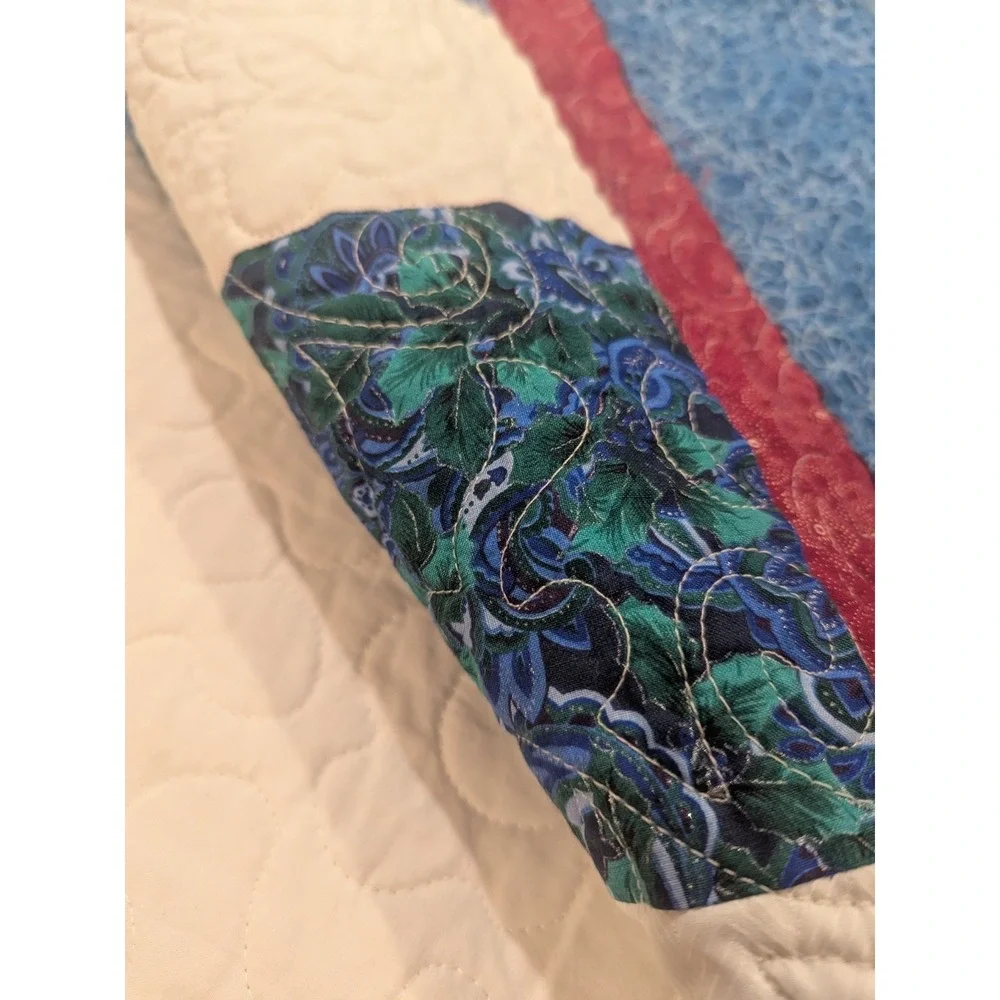 COUNTRY‎ PATCHWORK QUILT King SZ BLUE WHITE Red 2 SIDED